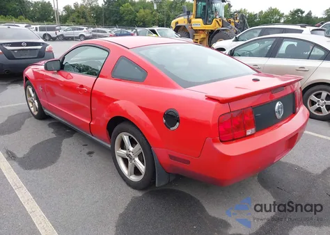 2008 Ford Mustang V6 Deluxe/V6 Premium из США, поврежденный, VIN 1ZVHT80N385197827